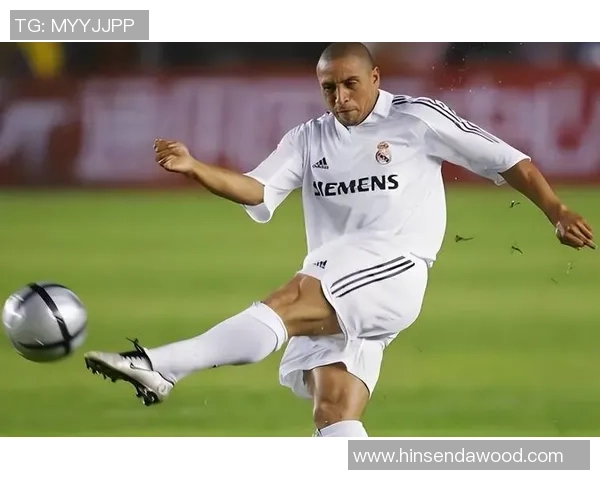 巴西足球明星后卫的辉煌历程与对国家队的贡献分析 巴西足球明星后卫的辉煌历程与对国家队的贡献分析