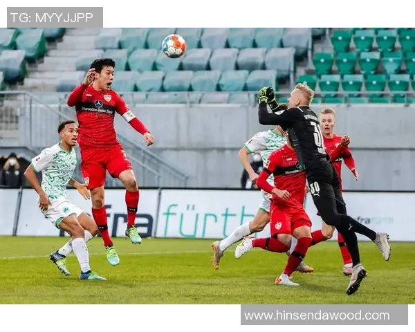 足球团队协作实力排行榜揭晓各队表现与实力分析 足球团队协作实力排行榜揭晓各队表现与实力分析